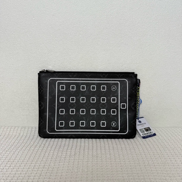 99新 LouisVuitton/路易威登 97新6207/时尚藤原浩限量款手拿包