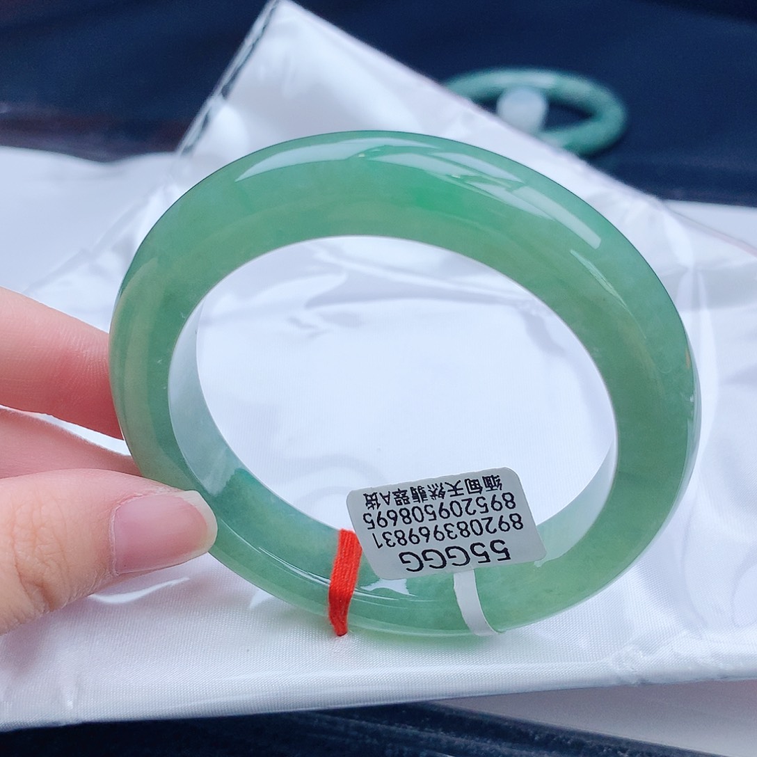 翡翠未镶嵌手镯缅甸天然翡翠a货手镯