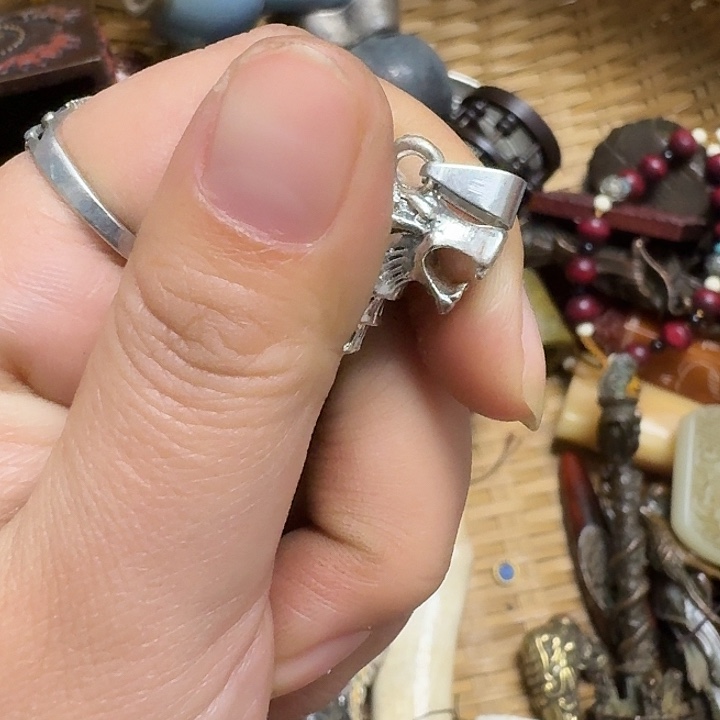 海***狼黄铜工艺品手串制作技艺