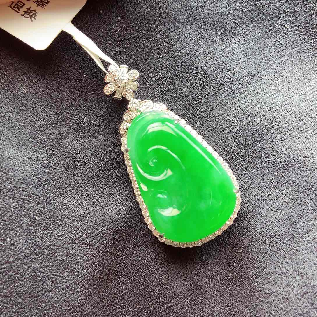 翡翠颈饰18K金镶嵌上新