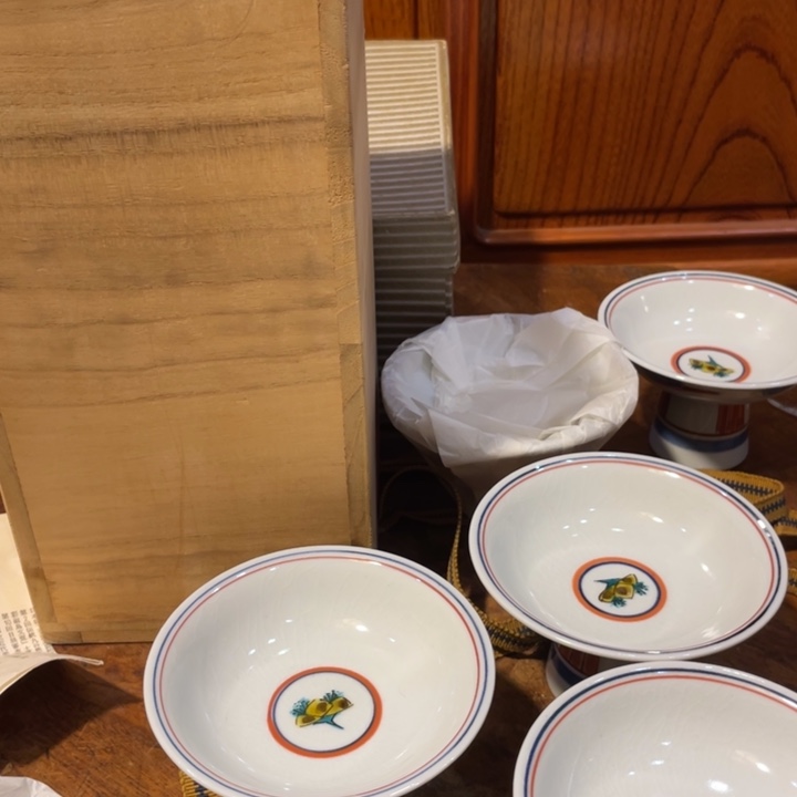 B***n陶瓷小六古美术工艺品
