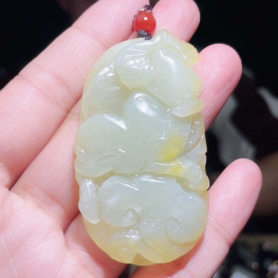 和田玉颈饰未镶嵌