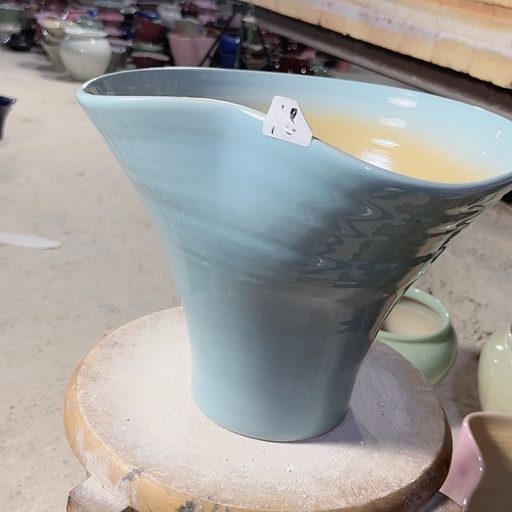 瓶口27高23 景德镇陶瓷学院