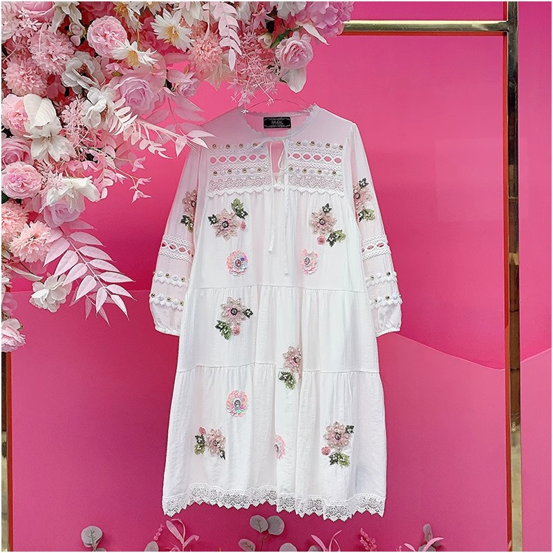 A1898欧美设计师2025夏季新款重工刺绣亮片娃娃款拼接镂空连衣裙