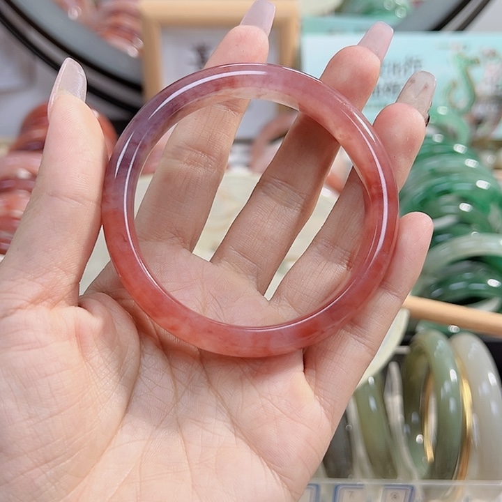 石英质玉手镯未镶嵌范*萱