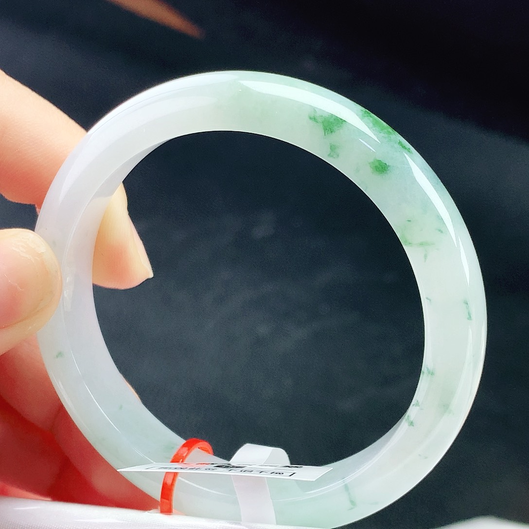 未镶嵌手镯翡翠55圈