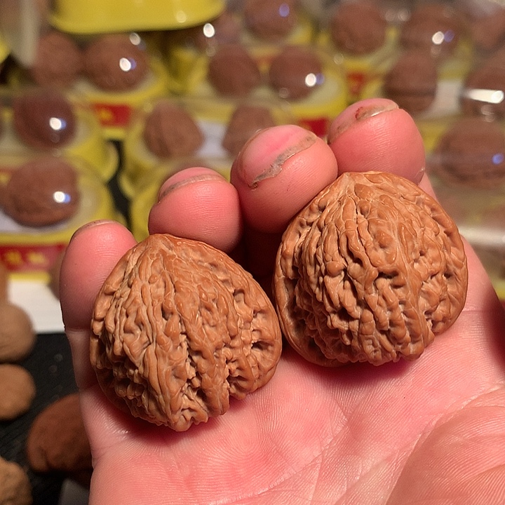 回***慨文玩核桃吊坠红玛瑙36