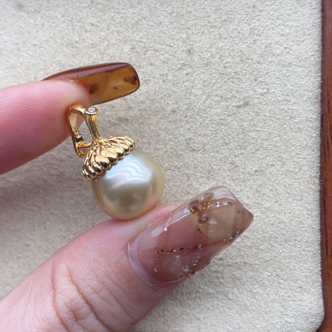 颈饰银S925镶嵌海水珍珠Z39