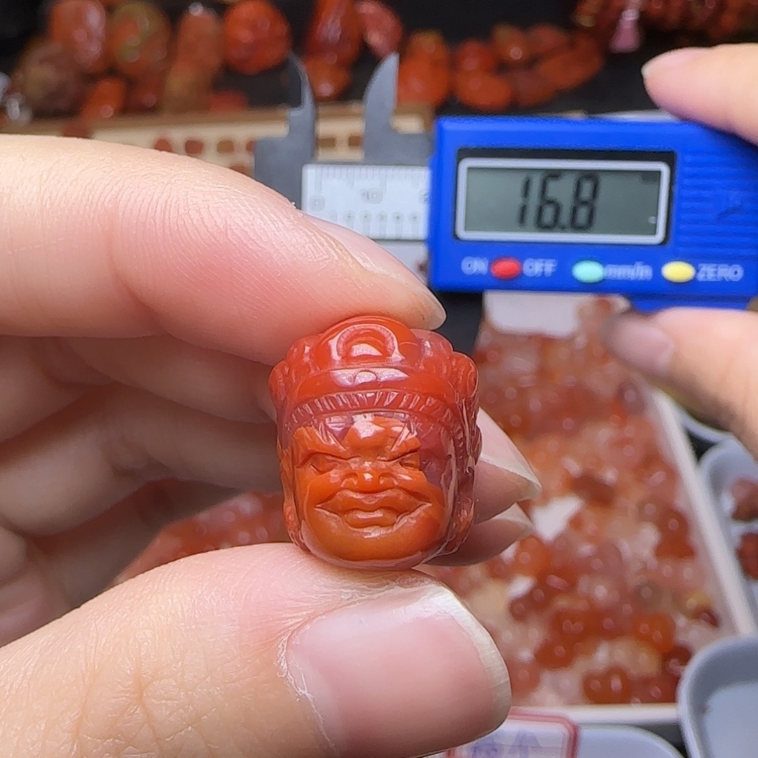 南红玛瑙未镶嵌颈饰