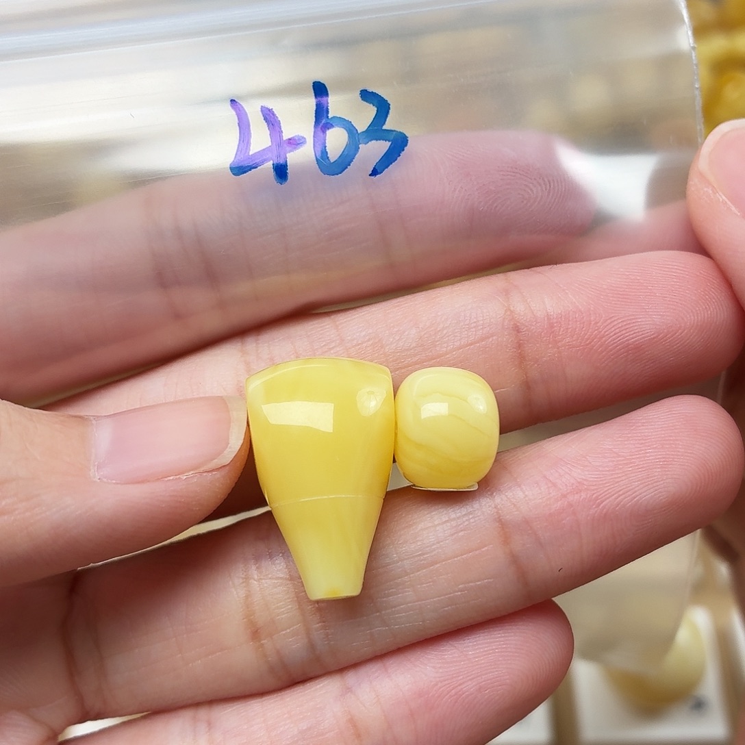 L***g蜜蜡未镶嵌裸石蜜蜡