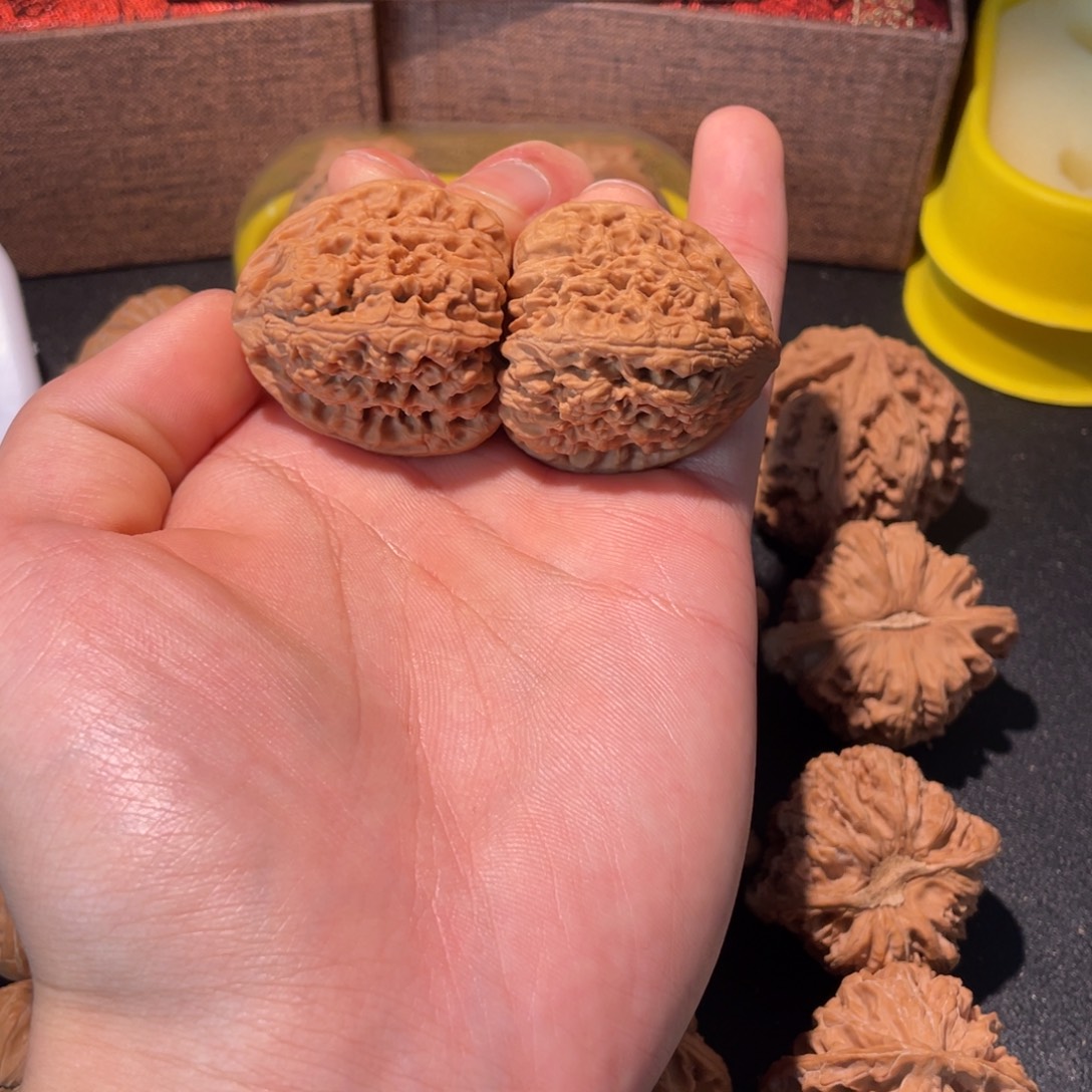 吊坠文玩核桃三角疆