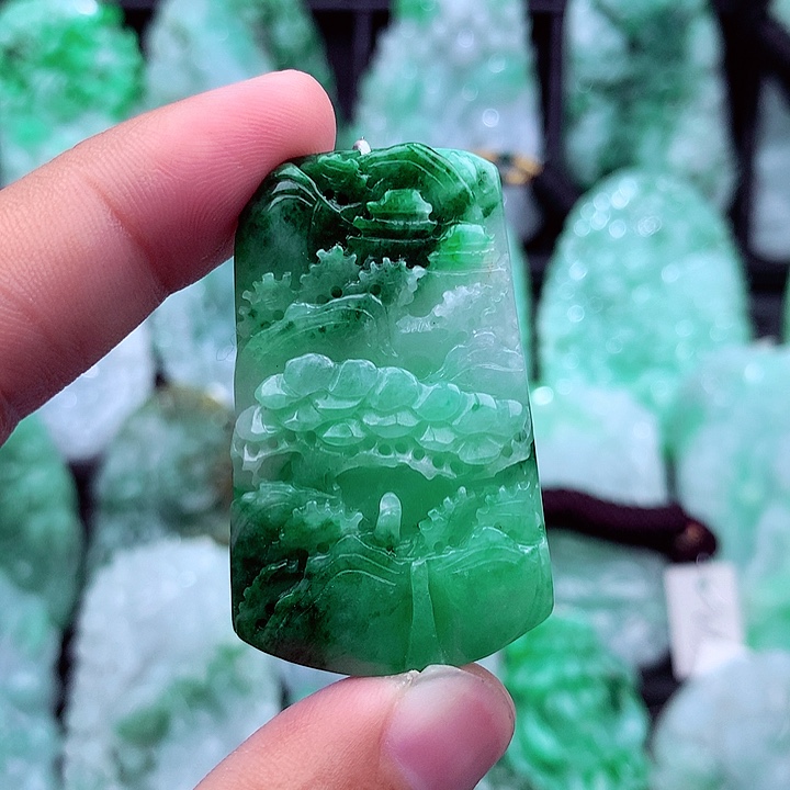 翡翠未镶嵌吊坠(不含链)