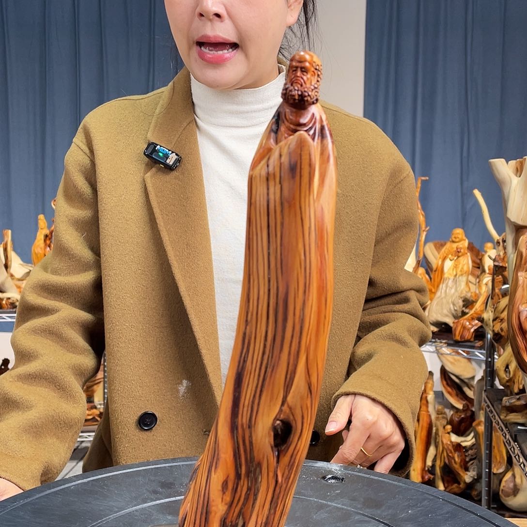 柏木（崖柏）随型艺术根雕