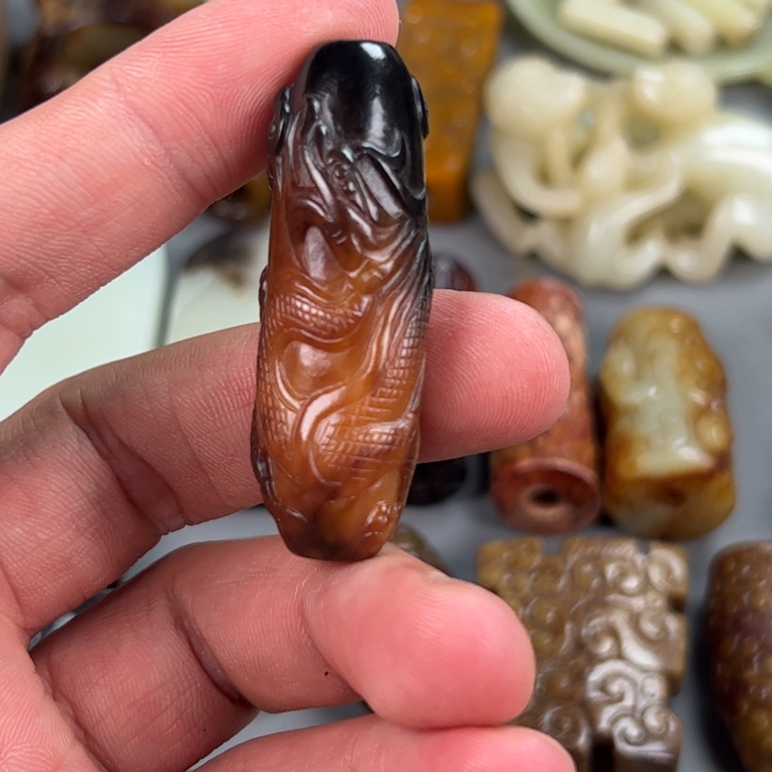 和田玉颈饰未镶嵌末*