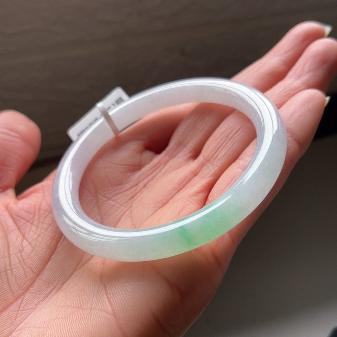 翡翠手镯未镶嵌56.2圈三天鉴赏期