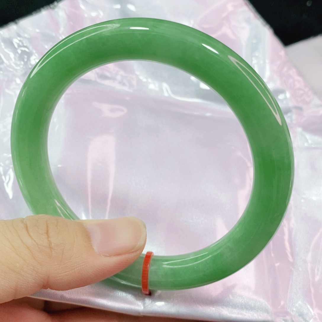 未镶嵌手镯翡翠57圈口圆条力推高品质