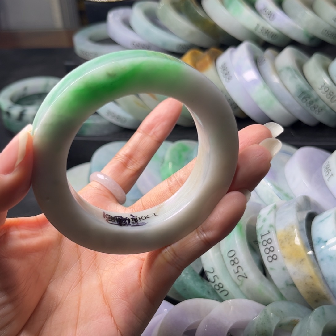 定制翡翠手镯未镶嵌