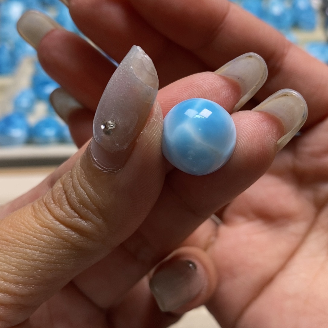 针钠钙石（海纹石）未镶嵌颈饰月*