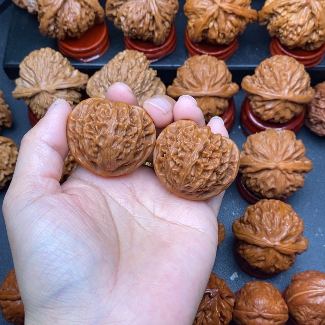 ****s把件文玩核桃宫灯