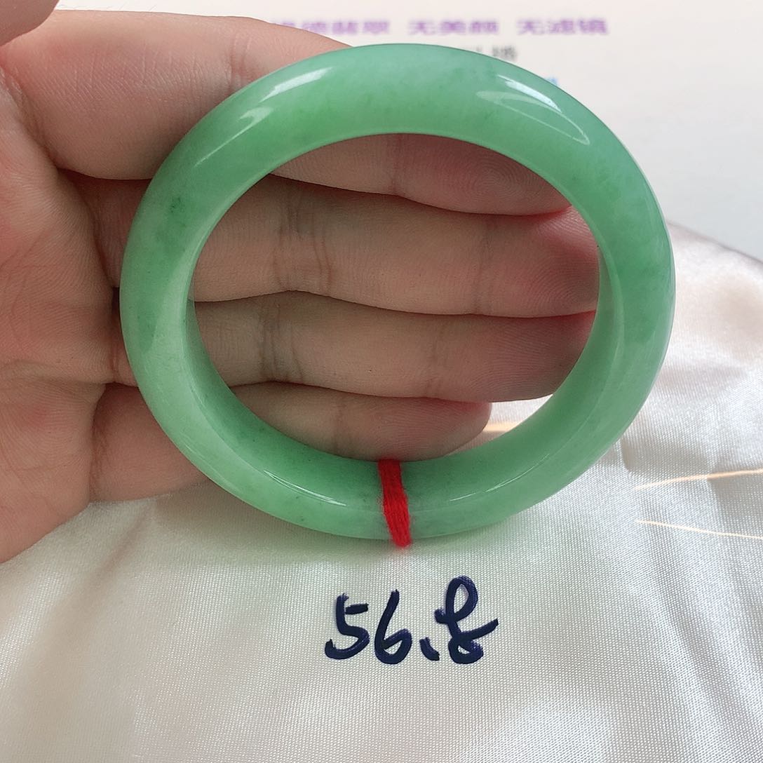 翡翠手镯未镶嵌284号