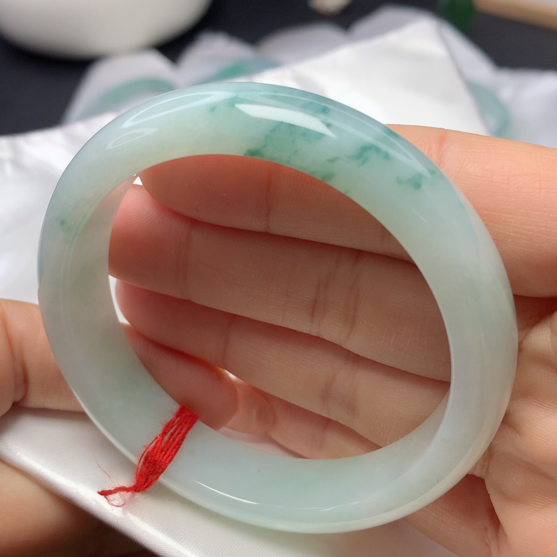 翡翠手镯未镶嵌56565757