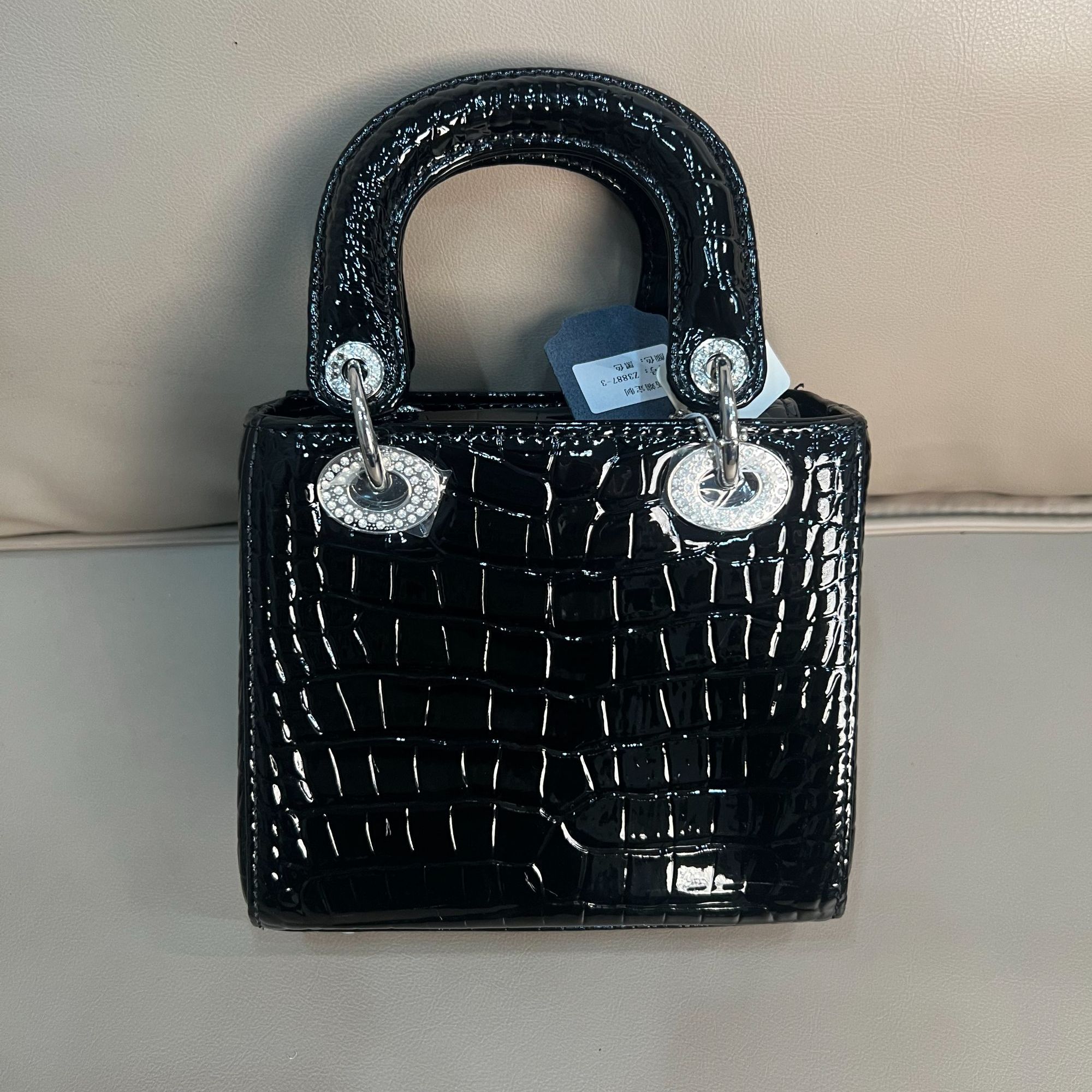 A113 新款真皮时尚通勤休闲百搭经典单肩手提包 黑色