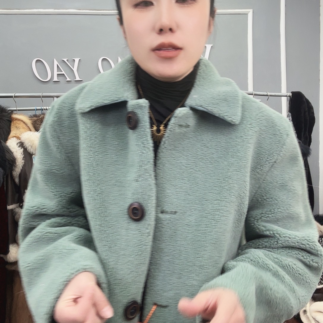 姚小妖家高端皮草