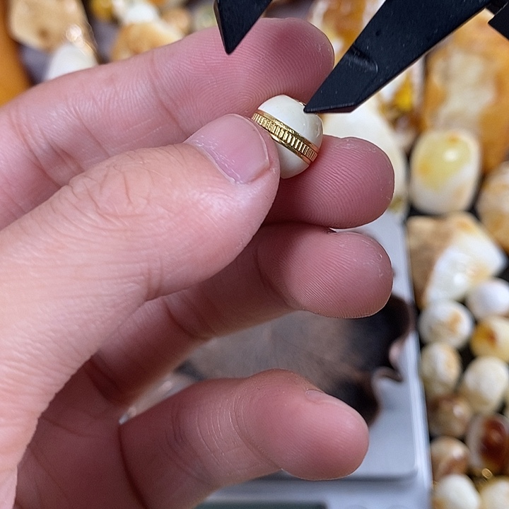 琥珀未镶嵌裸石我