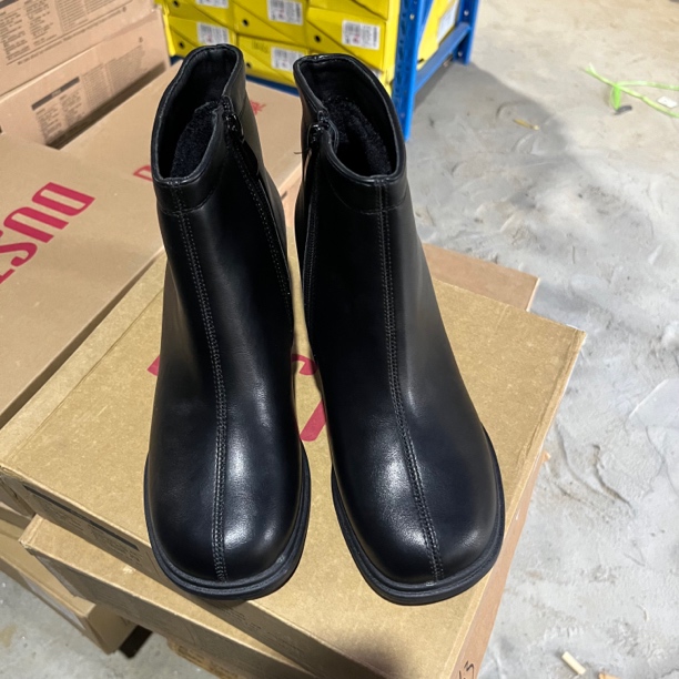 37码高跟方头加绒短靴橡胶底6公分1015黑色