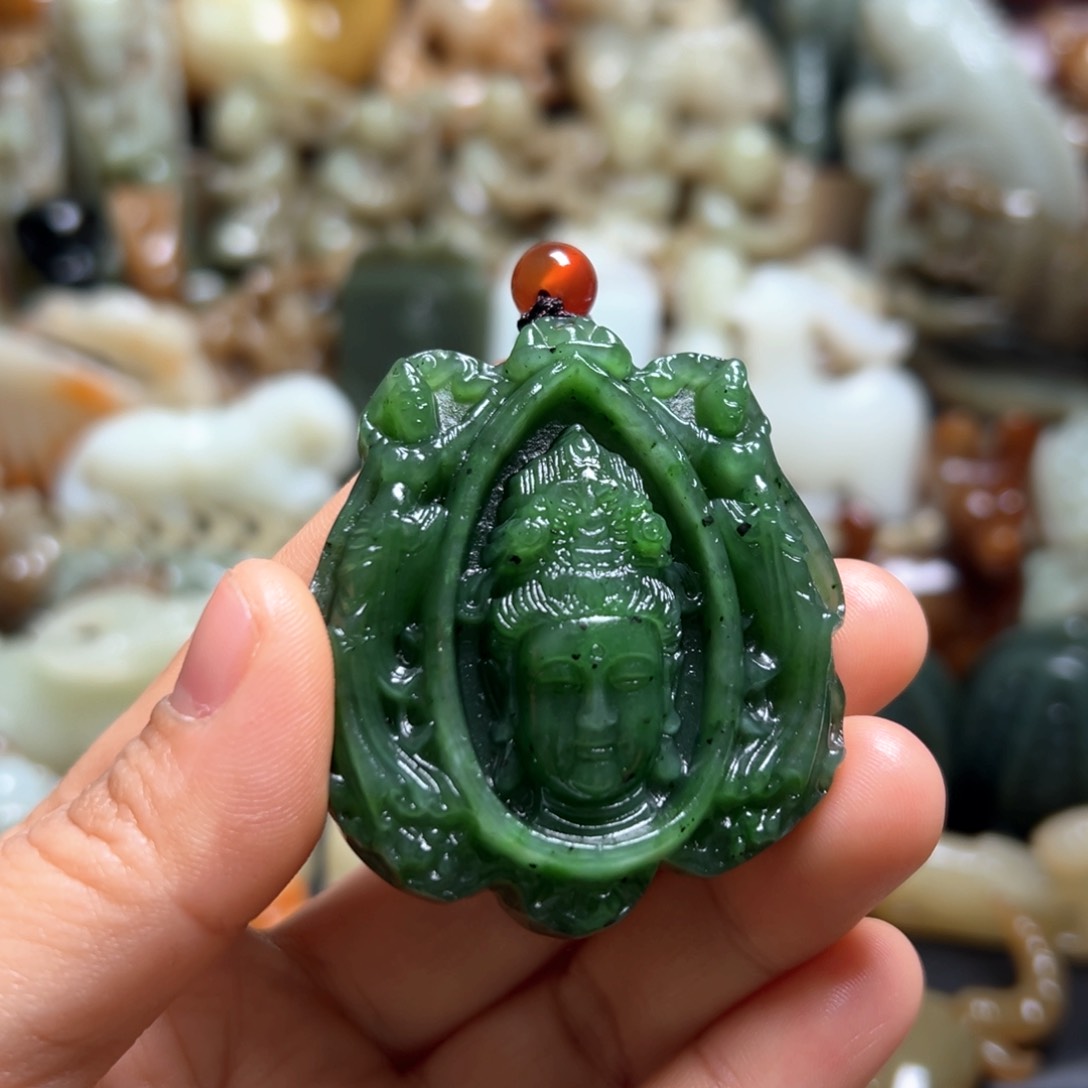 和田玉颈饰未镶嵌