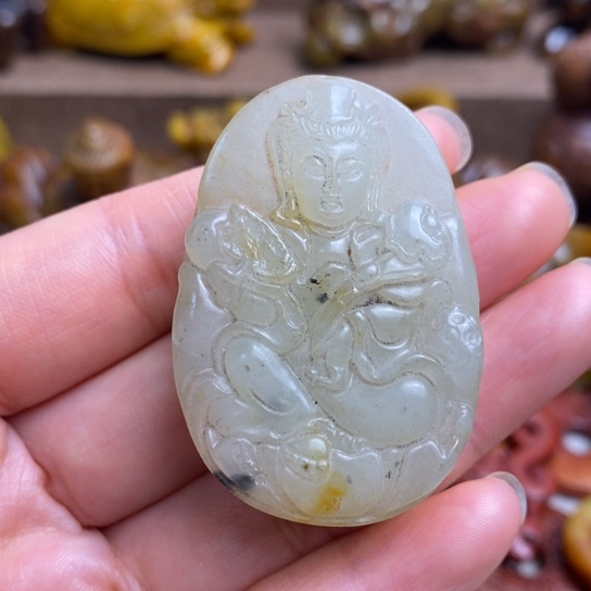 蛇纹石玉未镶嵌颈饰09