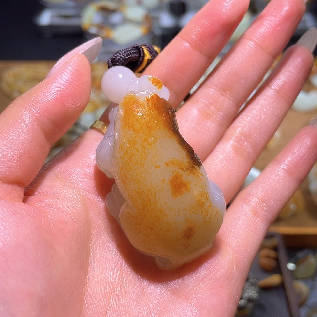 和田玉（子料）未镶嵌颈饰