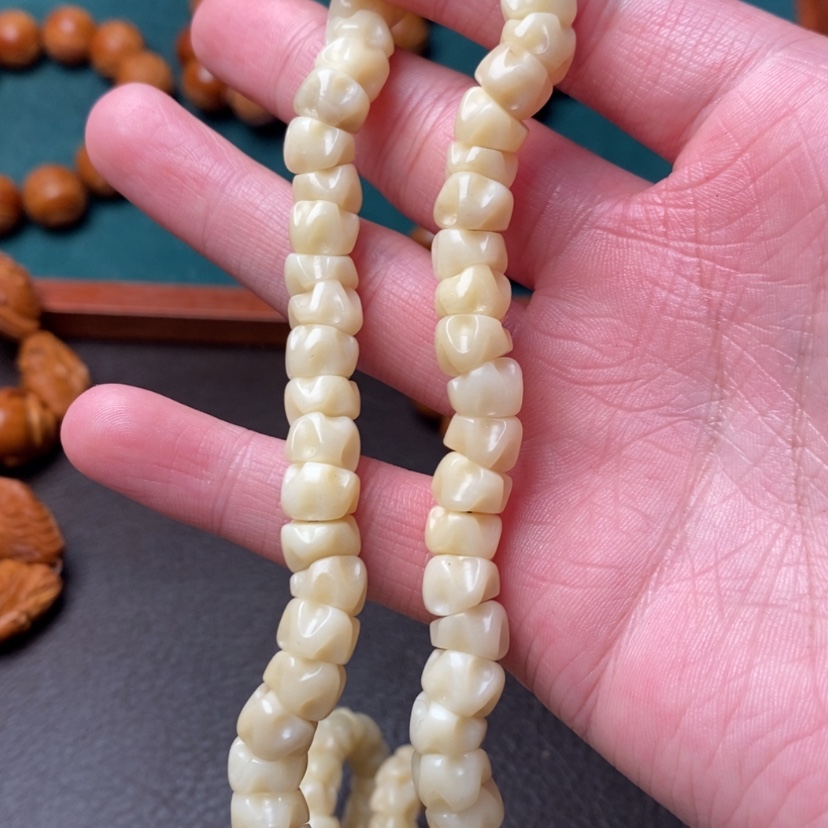 【闪购商品】橄榄核吊坠，橄榄核