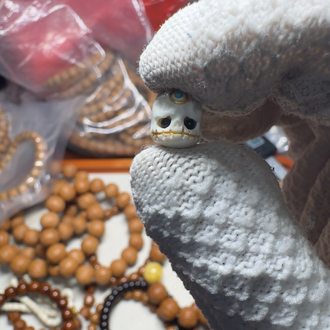 猴头核桃吊坠?****弹小阿呆