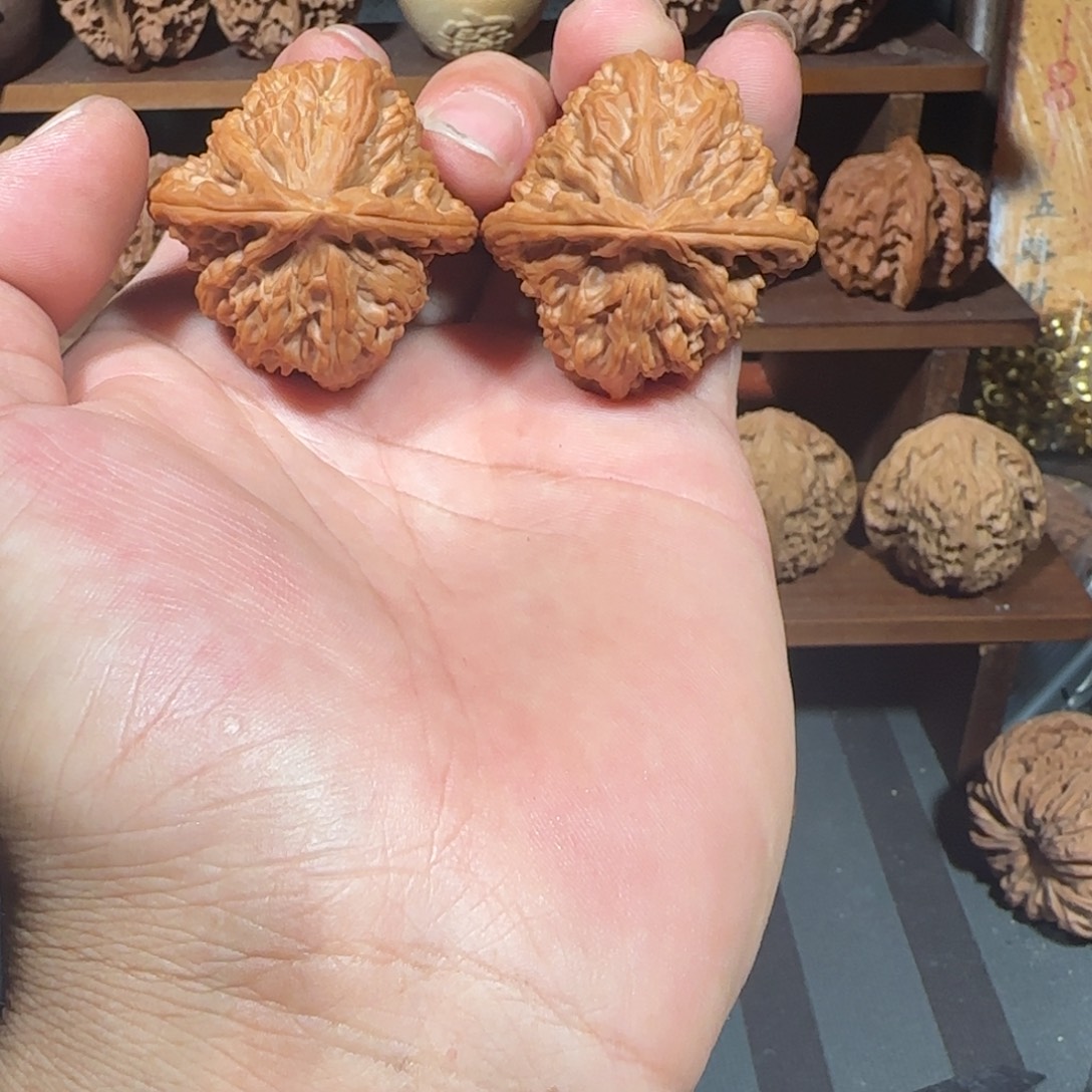 ****识吊坠文玩核桃白狮子核桃41.5