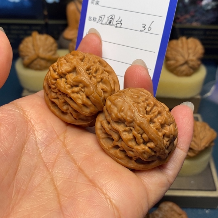 【闪购商品】把件文玩核桃连*哥凤凰台