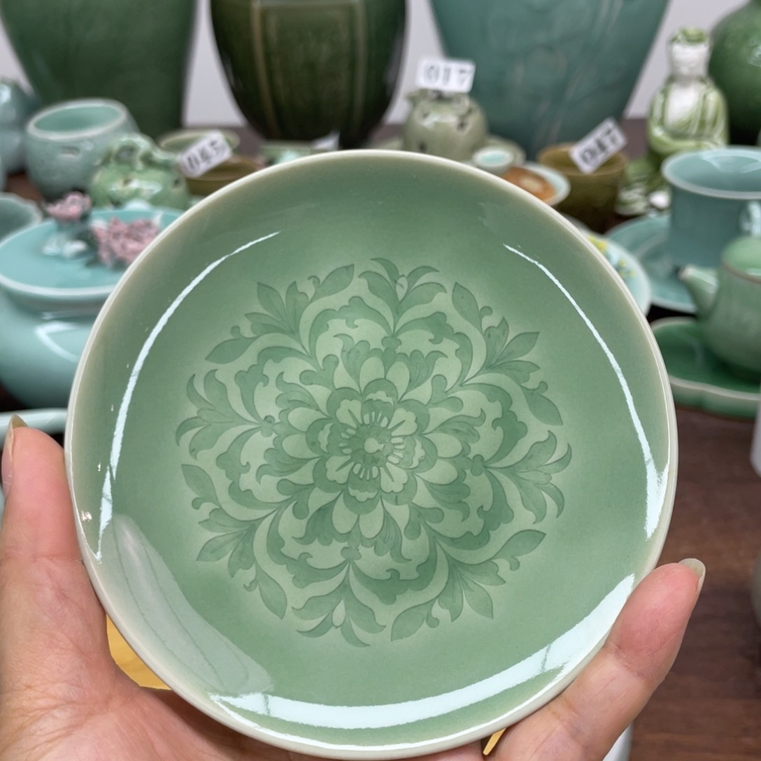 开播微瑕特价青瓷青瓷