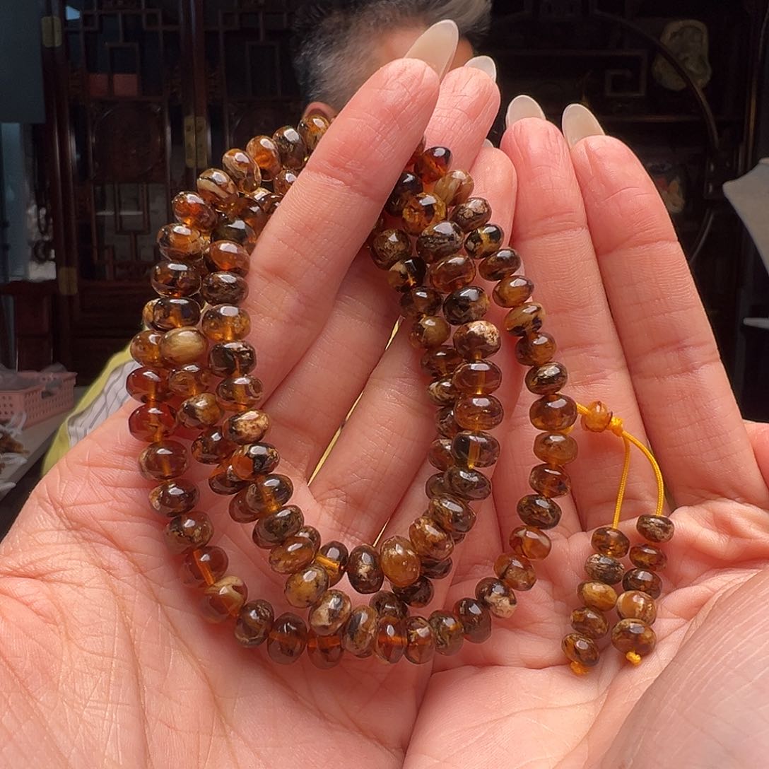 琥珀裸石未镶嵌抚顺琥珀20205。7mm