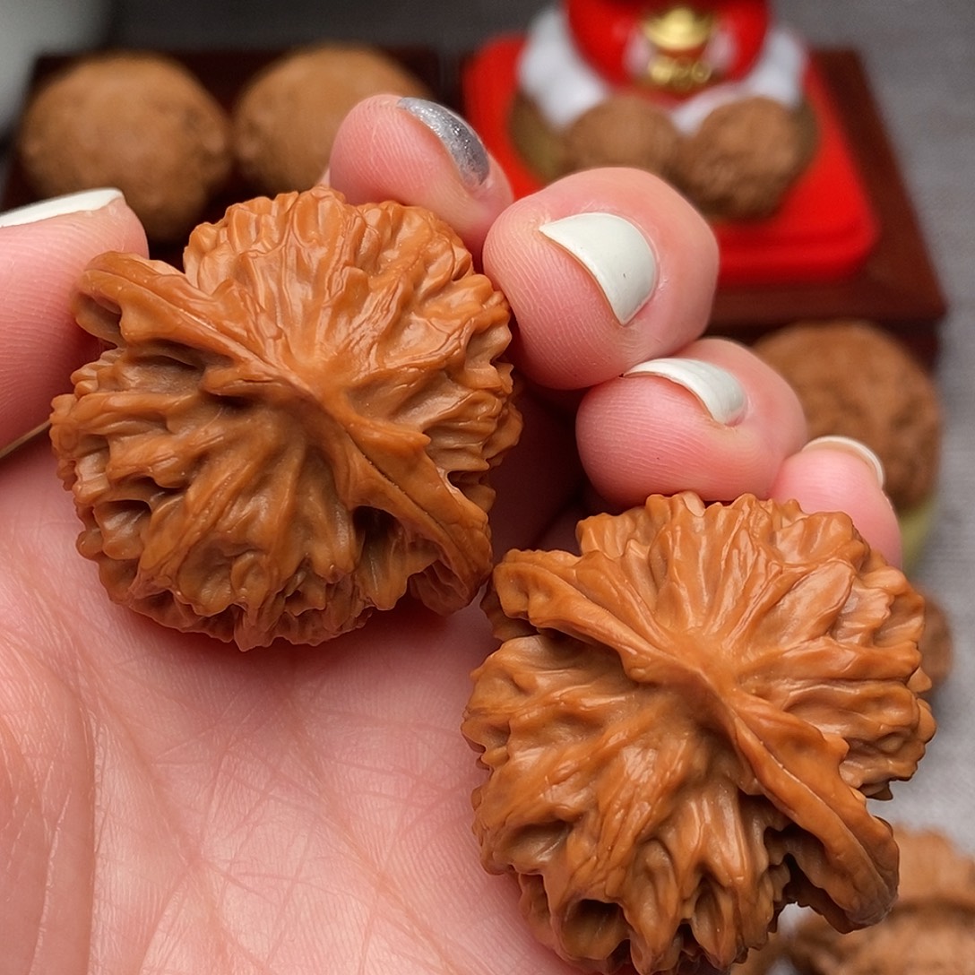 文玩核桃把件龙鳞39全品