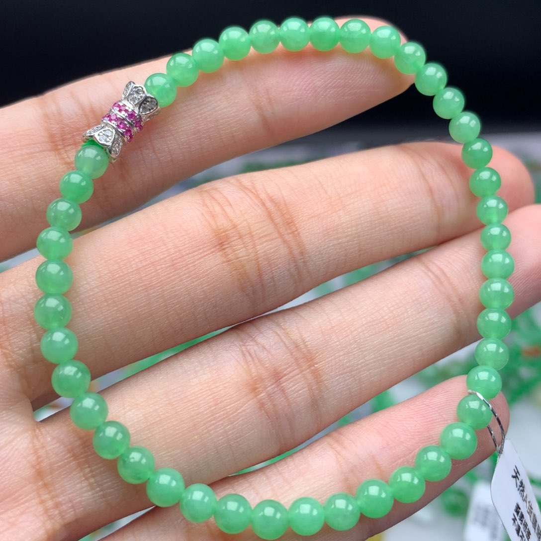 翡翠手链未镶嵌卡