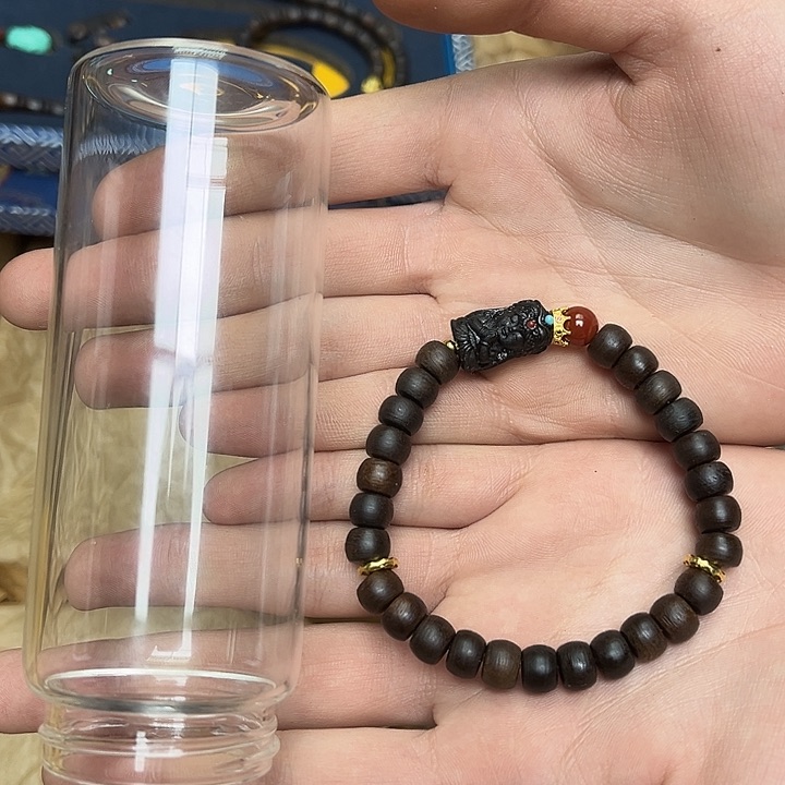 大叶紫檀（黑酸枝木类）