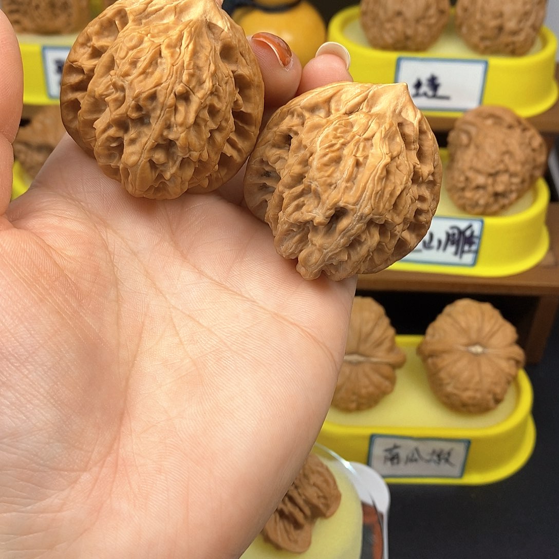 核桃麦虎 文玩/木作/... 文玩把件