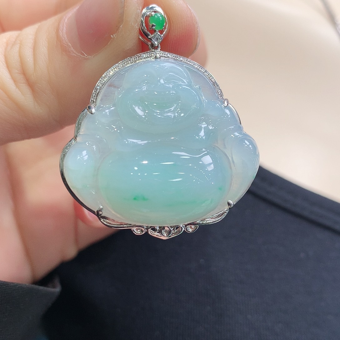 翡翠颈饰18K金镶嵌佛公