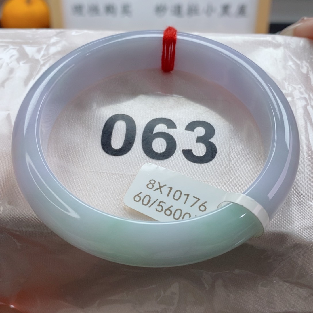 翡翠手镯未镶嵌天然A货翡翠手镯