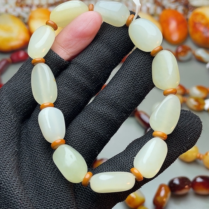 和田玉未镶嵌手链