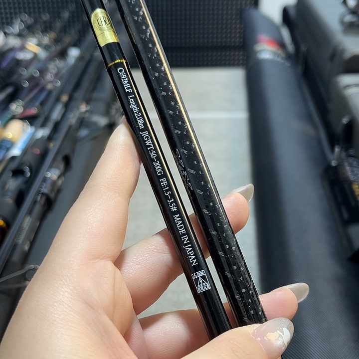 何***92.1m碳素灰影葵克2.08ml路亚