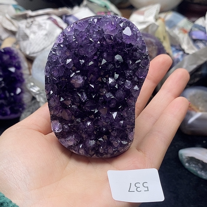 未镶嵌大型摆件（非配饰）发晶