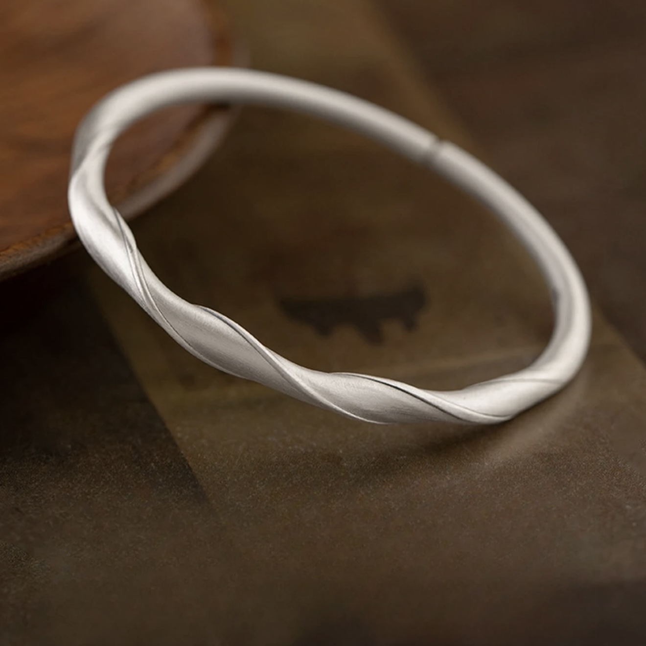 足银手镯 【绕丝纹开口手镯】足银999时尚百搭简约实心设计感