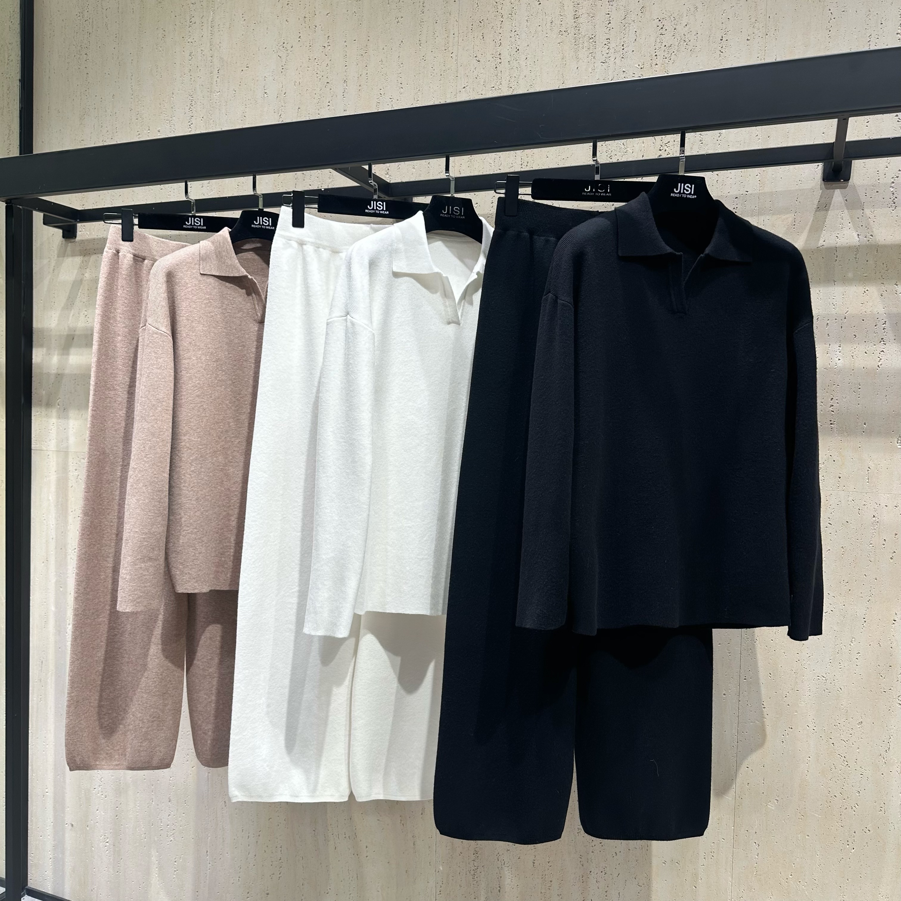 JISI A+针织翻领纯色套装-TZ24667