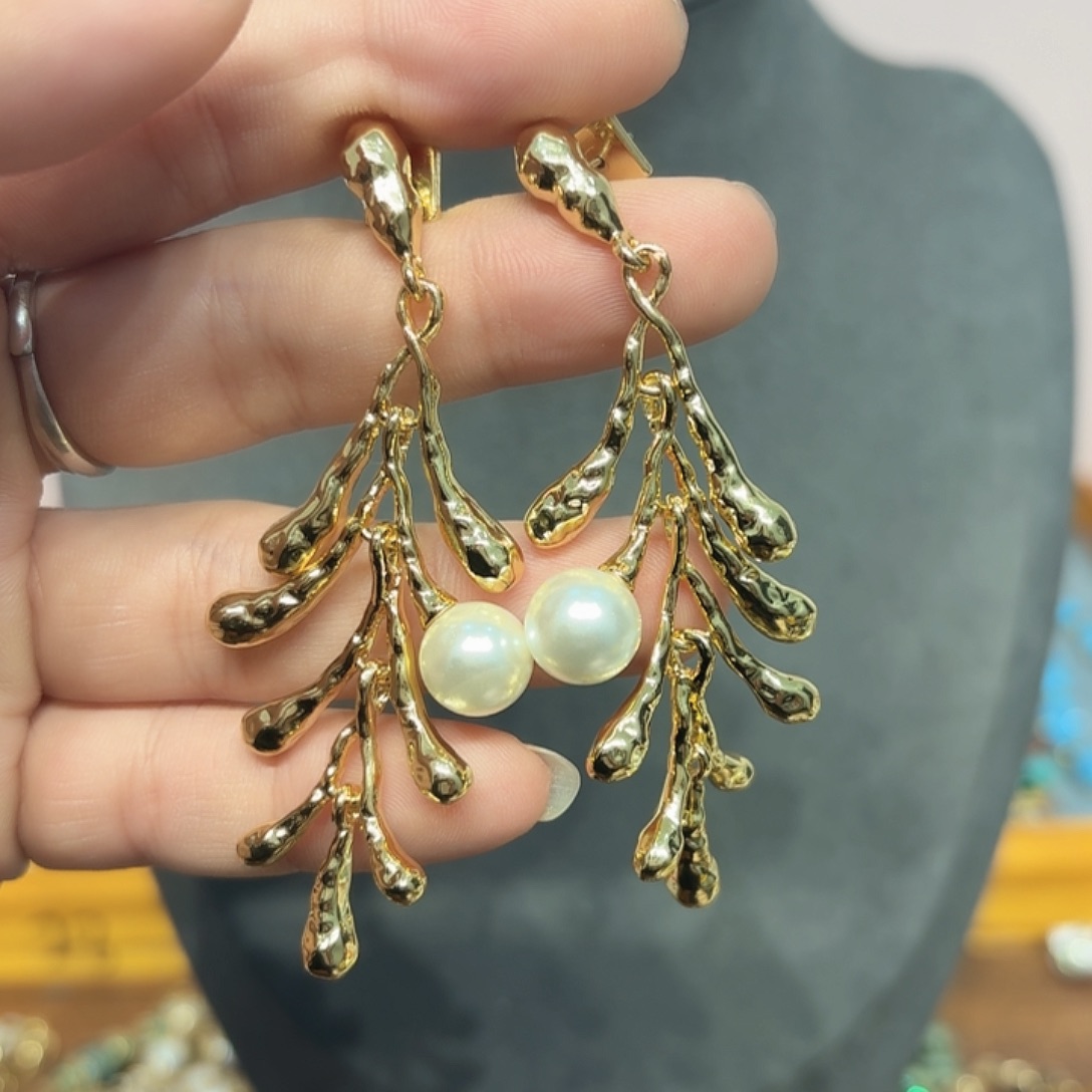 黄铜镀真金耳饰鬼才